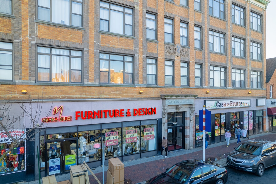 More Photos Of 173-175 Smith St, Perth Amboy Storefront Retail Residential For Lease