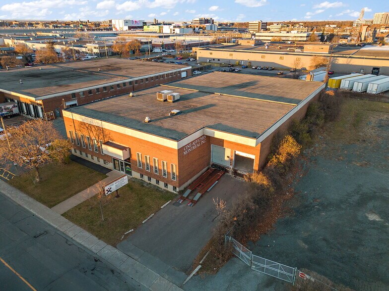 More Photos Of 8145 Ch Devonshire, Mt Royal Industrial For Sale