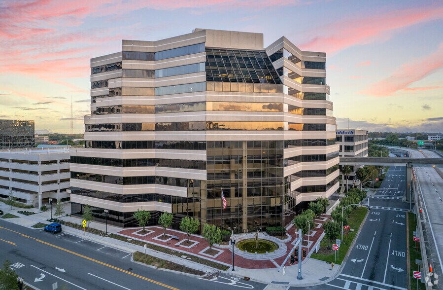 More Photos Of 1200 Riverplace Blvd, Jacksonville Office For Lease