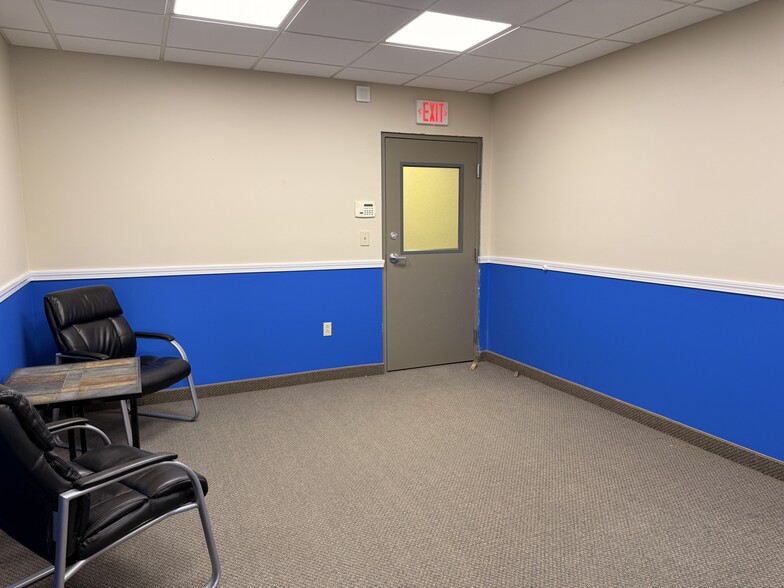 More Photos Of 172 Route 101, Bedford Office For Sale