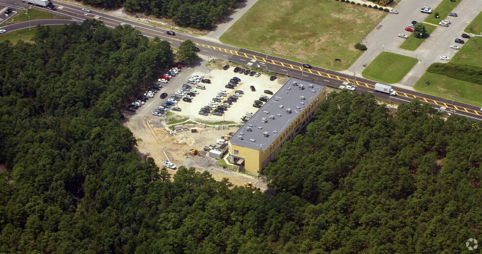 More Photos Of 36 Airport Rd, Lakewood Office For Lease