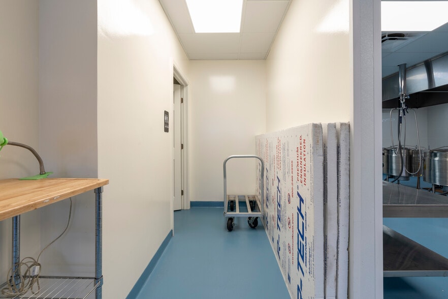 More Photos Of 218 S F St, Lake Worth Beach Warehouse For Sale