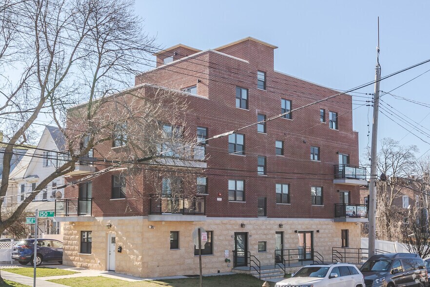 More Photos Of 4128 150th St, Flushing Apartments For Lease