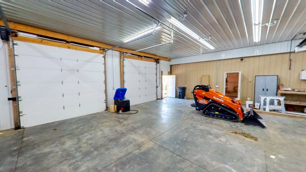 More Photos Of 3540 Eden Rd, Georgetown Auto Salvage Facility For Lease