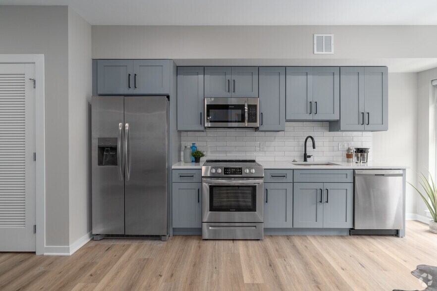 More Photos Of 3515 Midvale Ave, Philadelphia Apartments For Lease