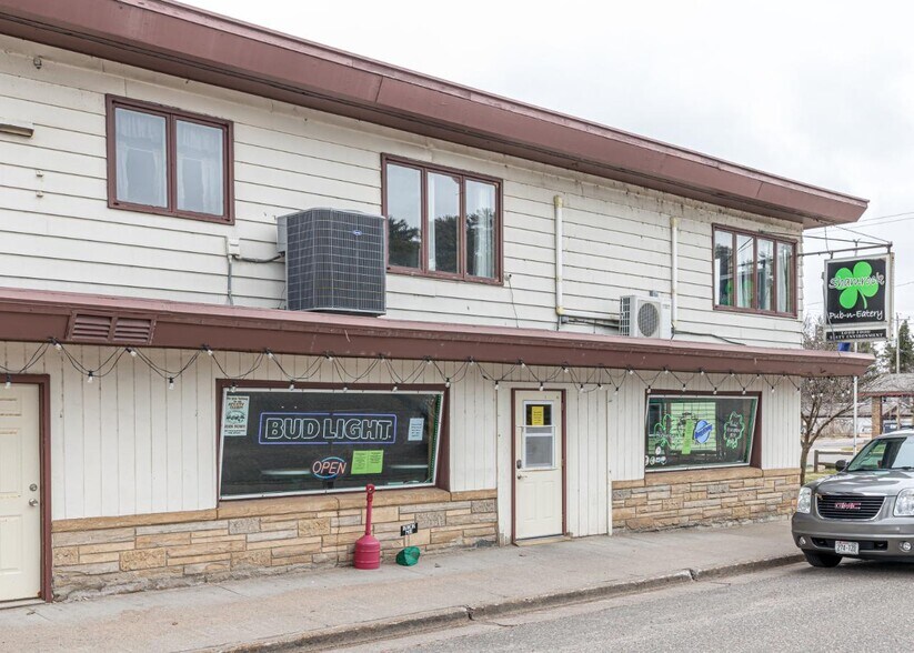 More Photos Of 7235 Bradley St, Lake Tomahawk Restaurant For Sale