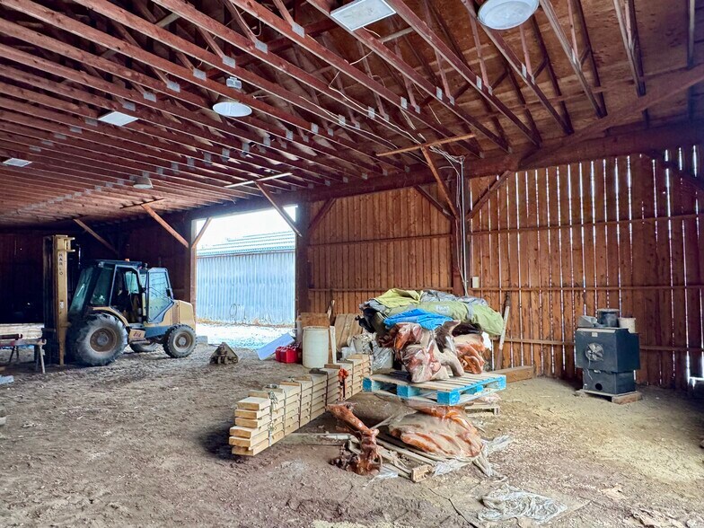 More Photos Of 600 N Old Steese Hwy, Fairbanks Warehouse For Sale