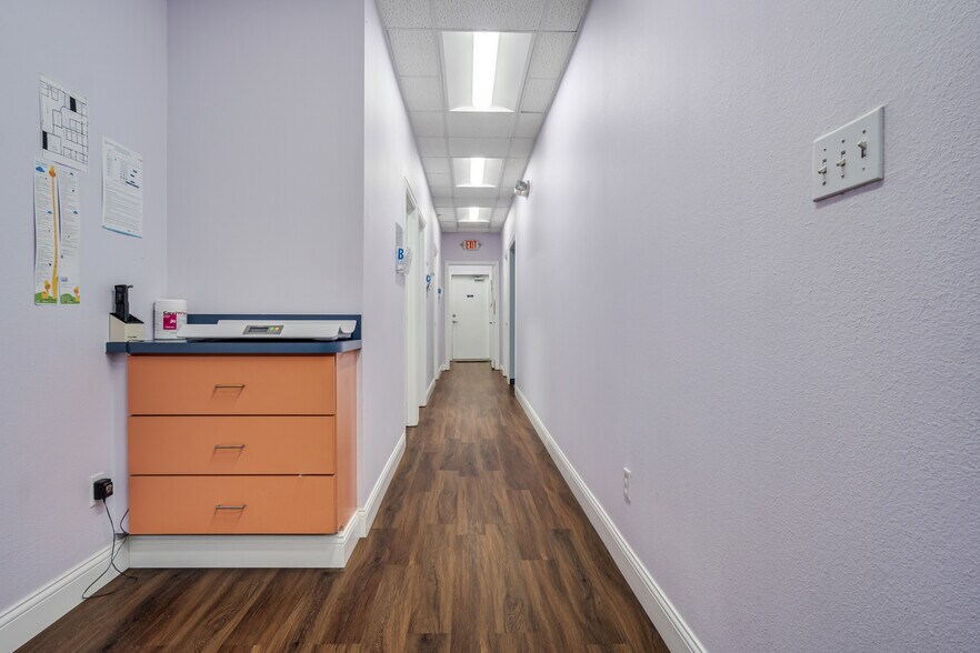 More Photos Of 5506 Broadway Blvd, Garland Medical For Sale