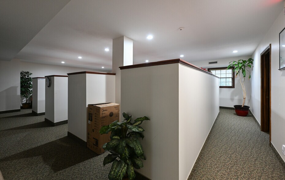 More Photos Of 312 N Cleveland Massillon Rd, Akron Medical For Sale