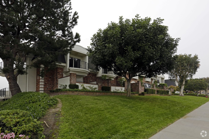 More Photos Of 5200 Warner Ave, Huntington Beach Office For Lease