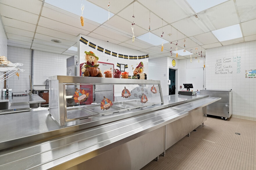 More Photos Of 221 E 12th Ave, Homestead Schools For Lease