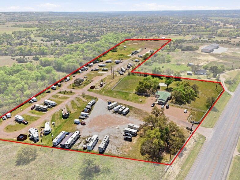 More Photos Of 5860 N FM 51, Weatherford Trailer Camper Park For Sale