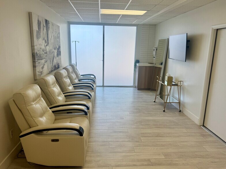 More Photos Of 3355 S State St, Salt Lake City Freestanding For Lease