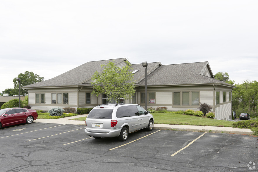 Primary Photo Of 600 3 Mile Rd, Grand Rapids Office For Lease