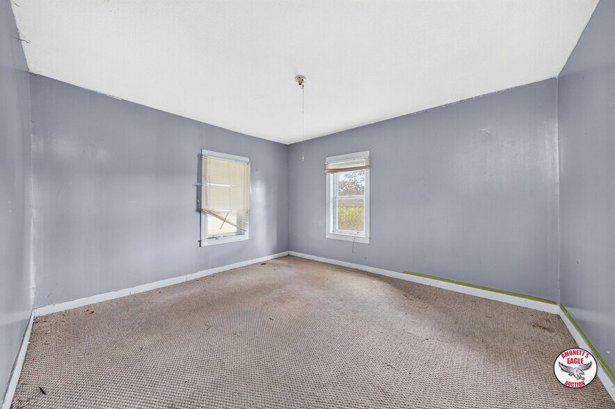 More Photos Of 2969 Moodyville Rd, Byrdstown General Retail For Sale