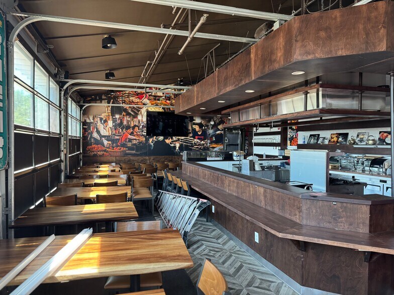 More Photos Of 4109 State Highway 121, Carrollton Restaurant For Lease