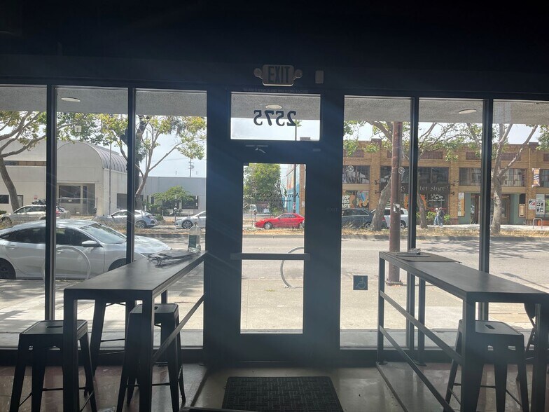 More Photos Of 2575 San Pablo Ave, Berkeley Freestanding For Lease