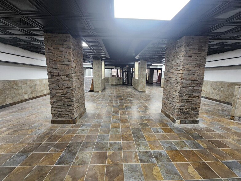 More Photos Of 351-355 5th Ave, Pittsburgh Office For Lease