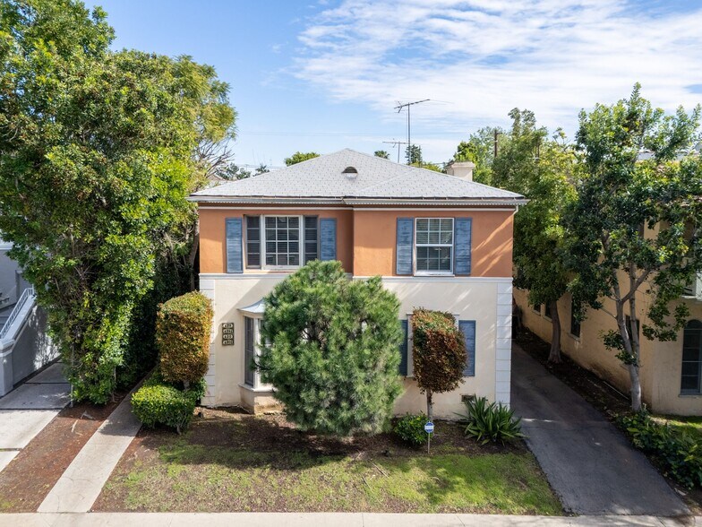 More Photos Of 428 N Genesee Ave, Los Angeles Apartments For Sale