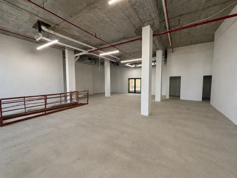More Photos Of 49-18 Vernon Blvd, Long Island City Apartments For Lease