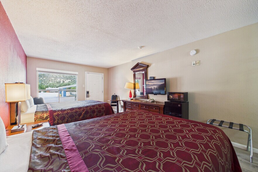 More Photos Of 26154 US Highway 70, Ruidoso Downs Hotel For Sale