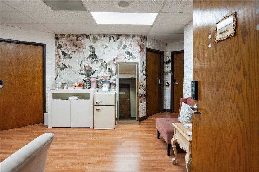 More Photos Of 2850 W Serendipity Cir, Colorado Springs Medical For Sale