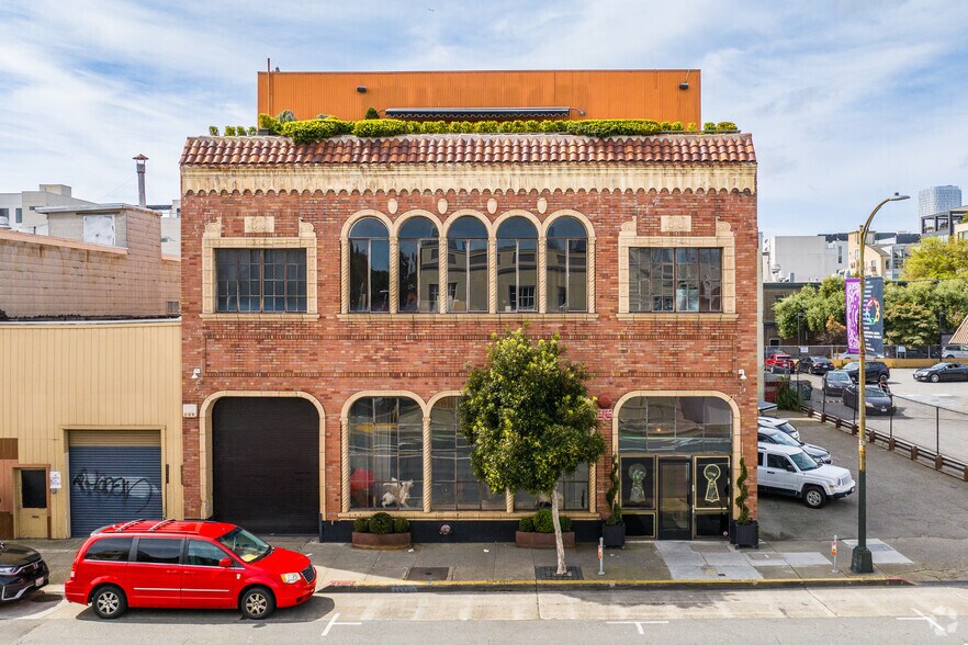 More Photos Of 308-310 7th St, San Francisco Loft Creative Space For Sale