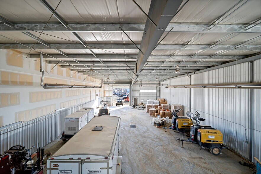 More Photos Of 8028 Edgar Industrial Cres, Red Deer Warehouse For Sale