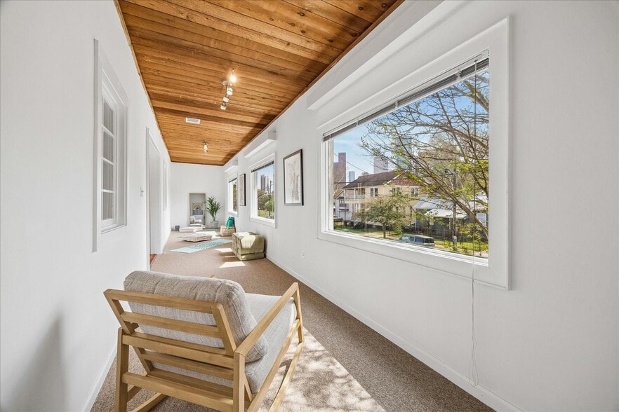 More Photos Of 1812 Kane St, Houston Office Residential For Sale