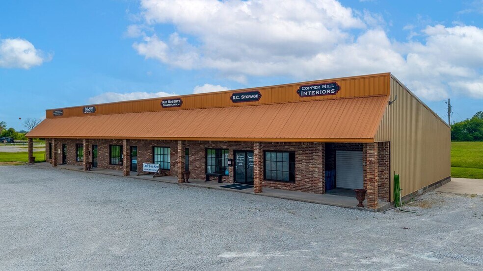 More Photos Of 19095 S 125 Hwy, Fairland General Retail For Sale