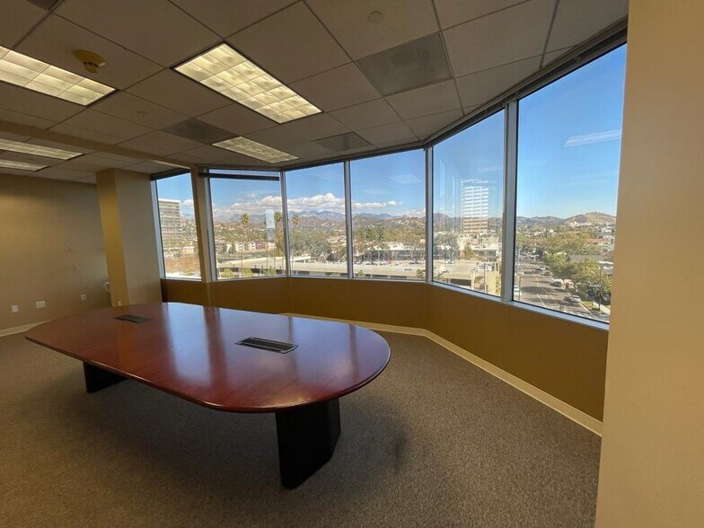 More Photos Of 600 N Brand Blvd, Glendale Medical For Lease