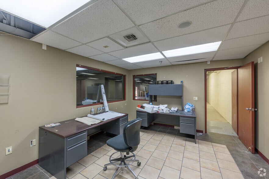 More Photos Of 1212 N Boulder Hwy, Henderson General Retail For Sale