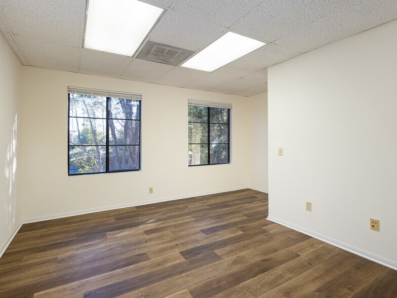 More Photos Of 302 W Grand Ave, El Segundo Office For Lease