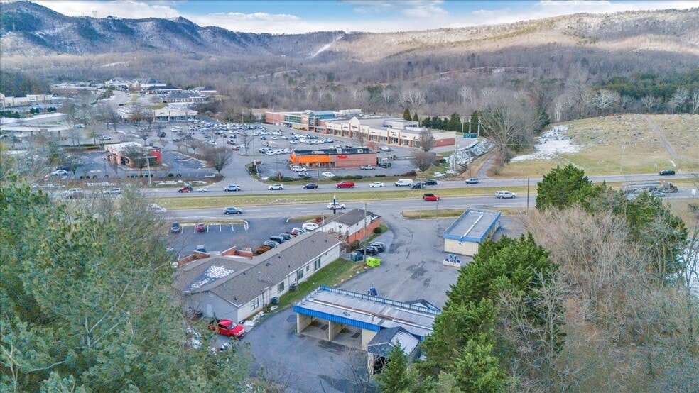 More Photos Of 870 Roanoke Rd, Daleville Carwash For Sale