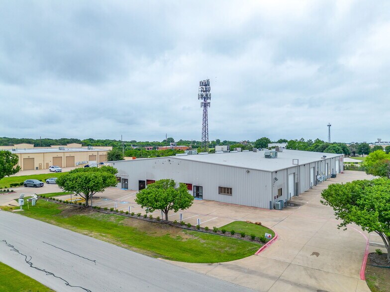 More Photos Of 5950 Park Vista Cir, Fort Worth Warehouse For Lease