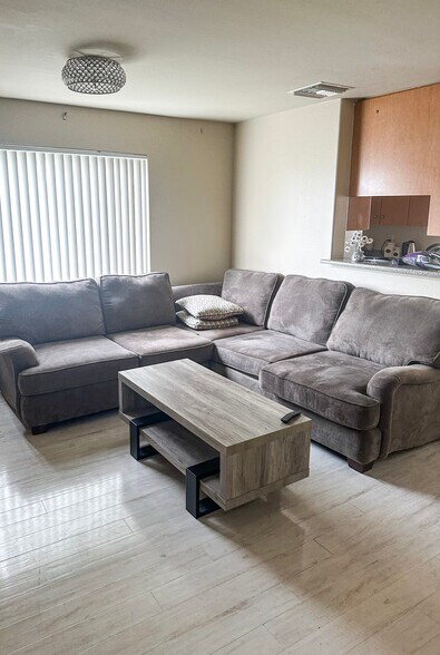 More Photos Of 13430 Victory Blvd, Van Nuys Apartments For Sale