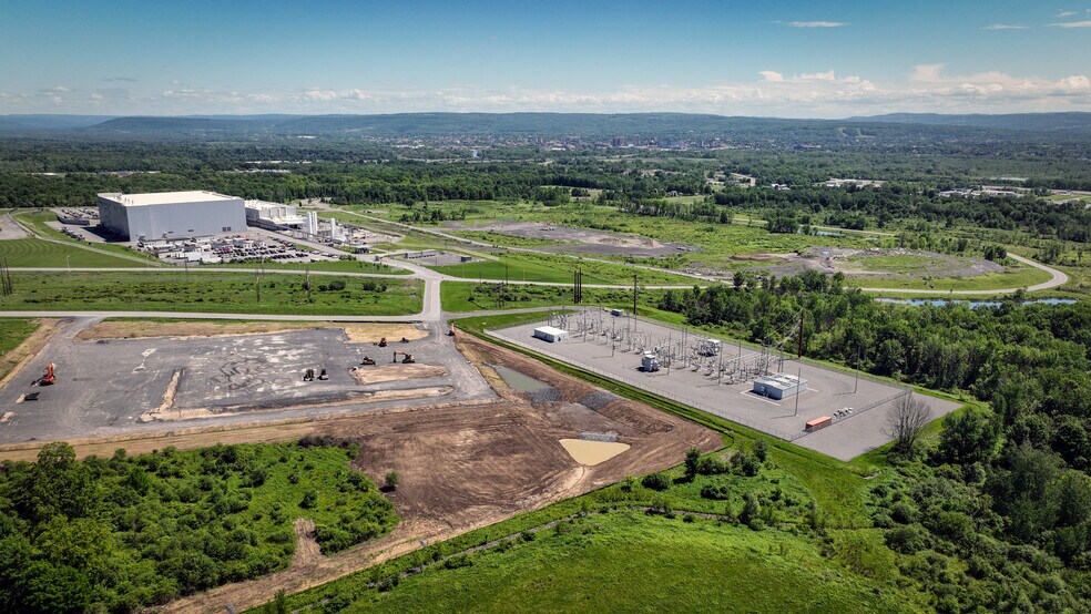 More Photos Of 2049 Wafer Loop Rd, Marcy Light Distribution For Lease