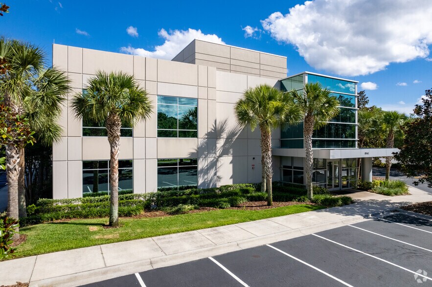 More Photos Of 8403 Southpark Cir, Orlando Office For Lease