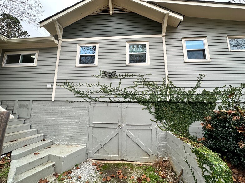 More Photos Of 601 S 7th St, Opelika Office Residential For Sale