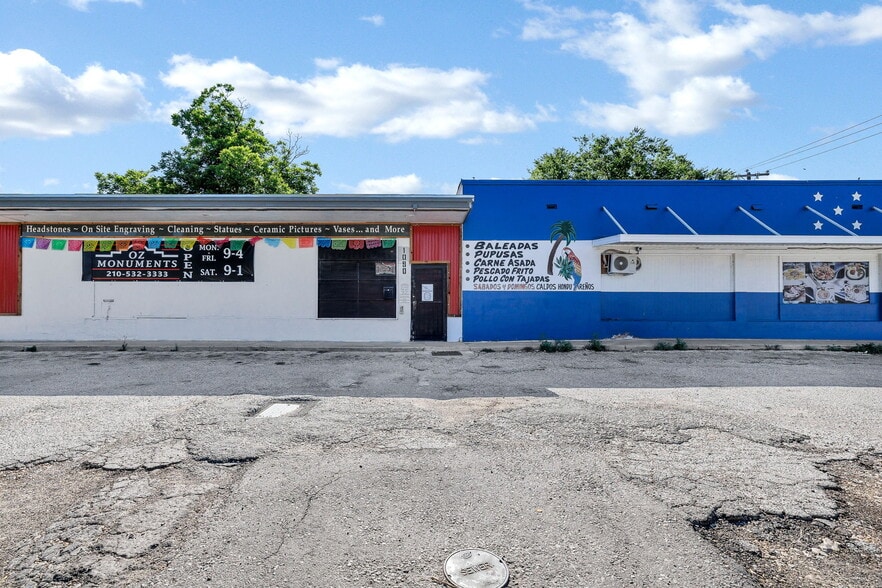 Primary Photo Of 1359 Kirk Pl, San Antonio Freestanding For Sale