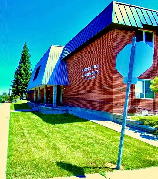 More Photos Of 229 2nd Ave SE, Cut Bank Apartments For Sale