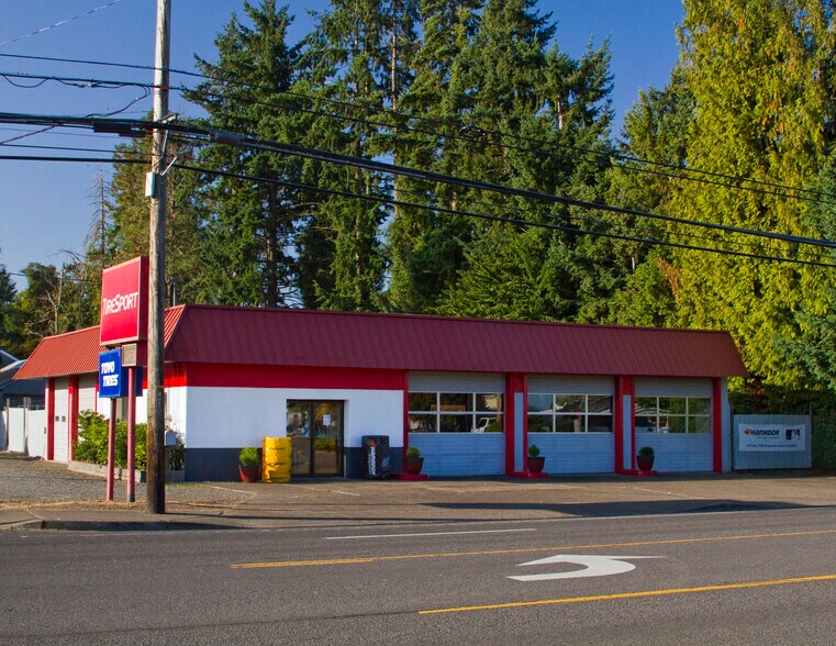 More Photos Of 5047 Main St, Springfield Auto Repair For Sale