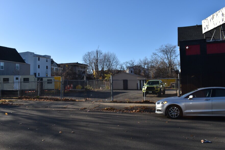 More Photos Of 15 Charlotte St, Binghamton Apartments For Sale