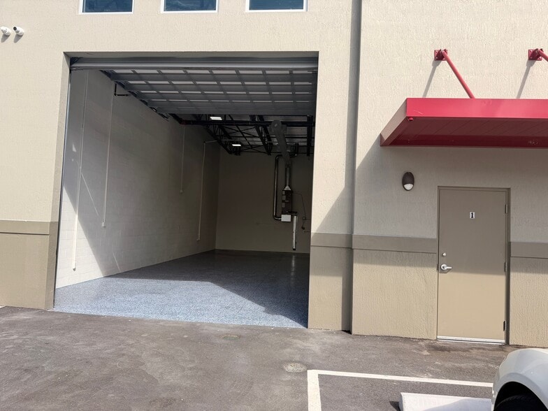 More Photos Of 7040 SE Federal Hwy, Hobe Sound Warehouse For Sale