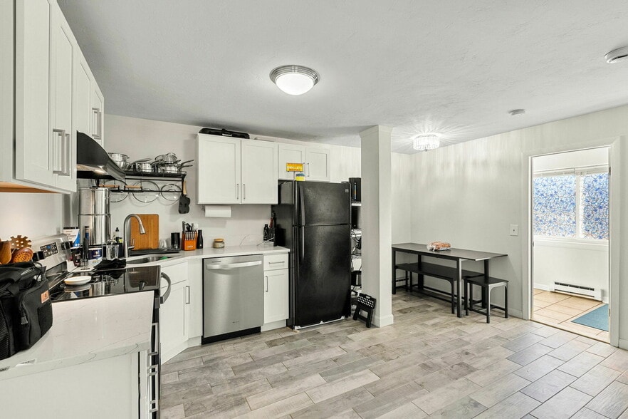 More Photos Of 1669-1671 Main St, Leicester Apartments For Sale