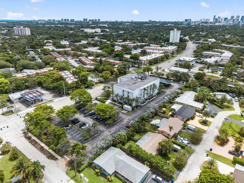 More Photos Of 2101 N Andrews Ave, Fort Lauderdale Office For Lease
