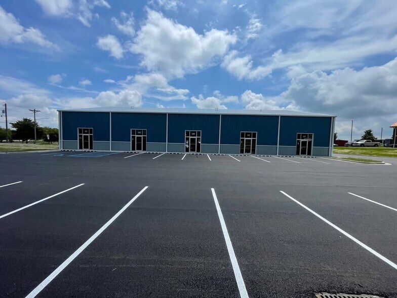 More Photos Of 101 John C Watts dr, Nicholasville Warehouse For Sale