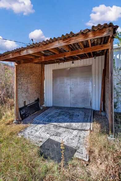 More Photos Of 3636 Andrews Hwy, Odessa Storefront For Lease