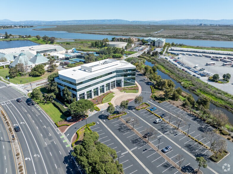 More Photos Of 100 Redwood Shores Pky, Redwood City Office For Lease
