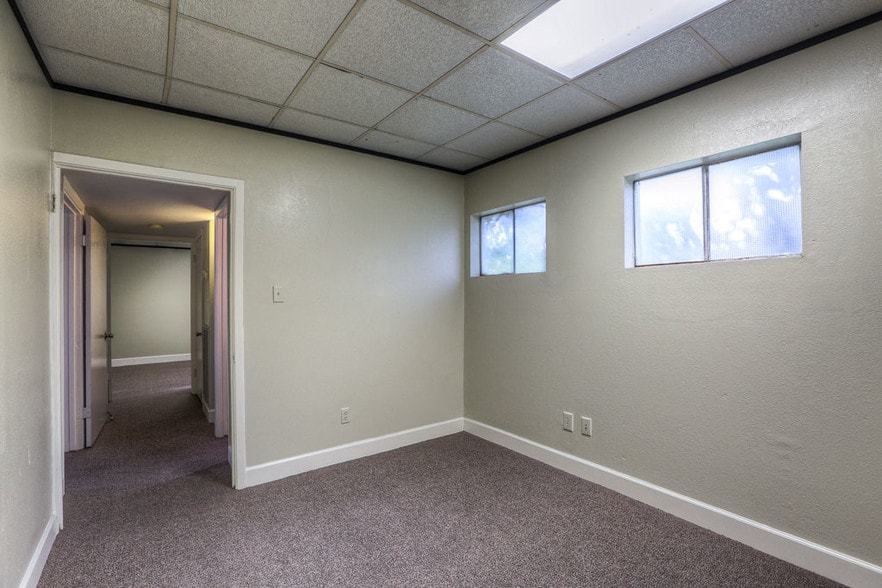 More Photos Of 6907 Almeda Rd, Houston Office For Sale